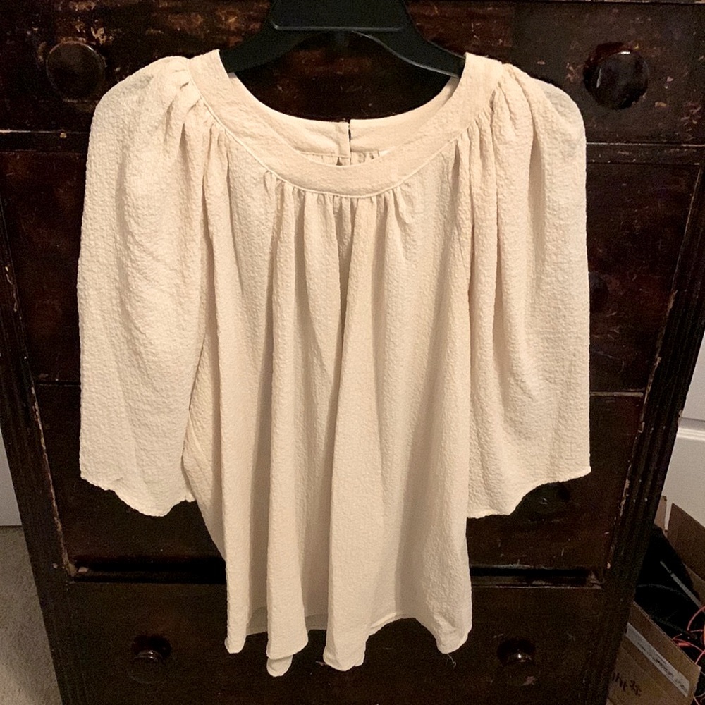 *NWT Calvin Klein cream blouse